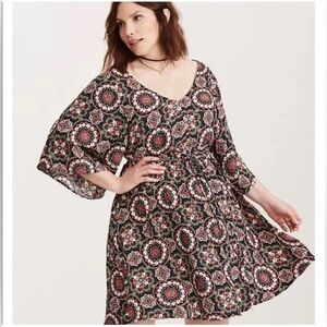 Torrid Medallion Print Strappy Back Challis Dress Sz 1 Boho Chic